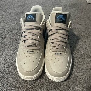 Nike Air Force 1 LBJ Sneakers